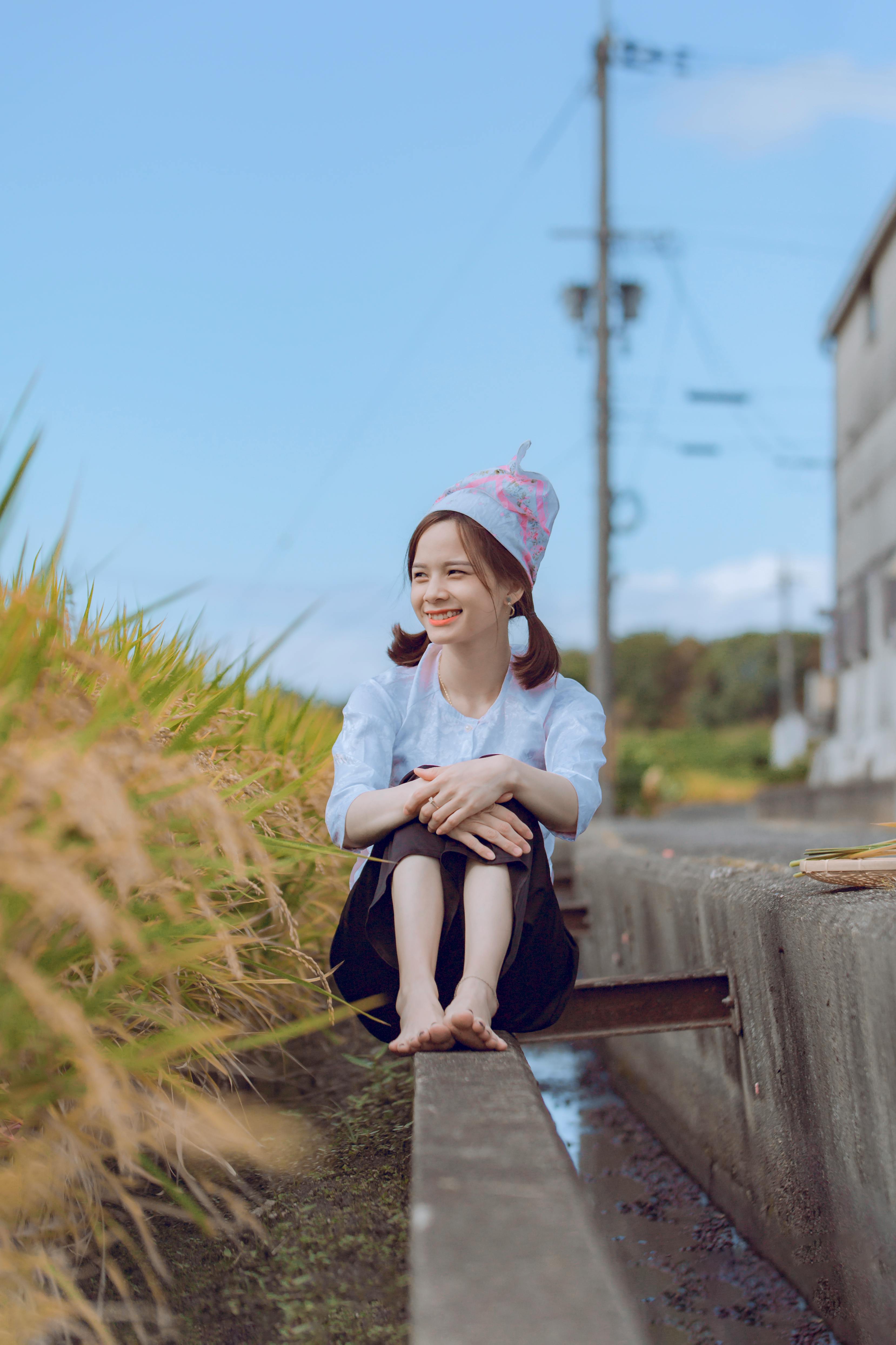 话题配图：网络热议现场氛围